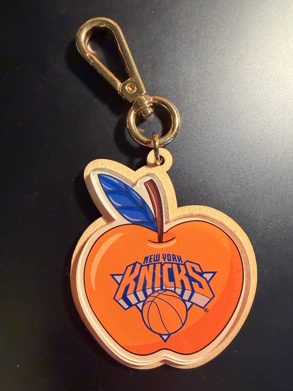 Stoney Clover NY Knicks Apple charm Keychain - Official NBA Team Logo - NEW